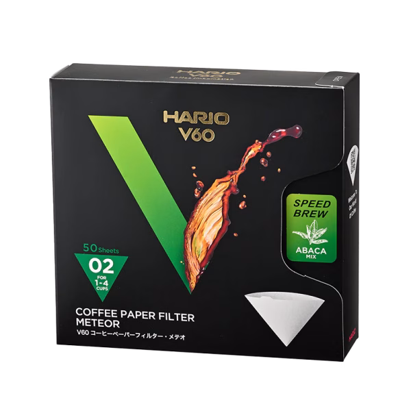 Hario V60 Meteor suodatinpaperit 02 (50 kpl) pakkauksessaan valkoisella taustalla