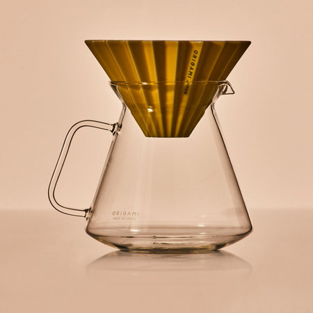 origami-x-hario-glass-server-710ml-6 ORIGAMI x Hario - Glass Server 710ml